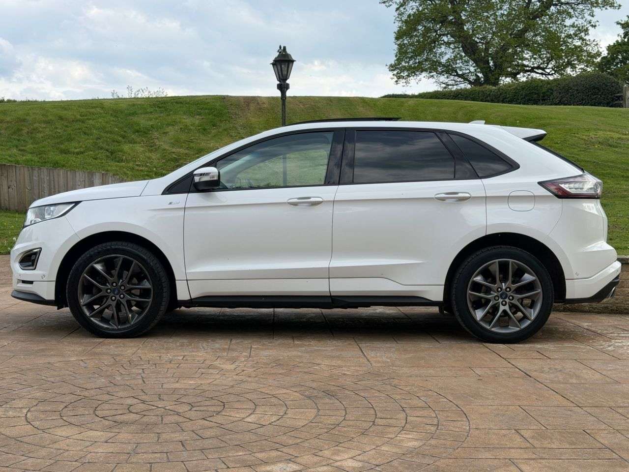 A 2018 FORD EDGE ST-LINE A 2018 FORD EDGE ST-LINE