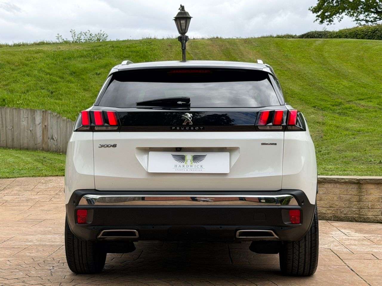 2017 PEUGEOT 3008 2017 PEUGEOT 3008