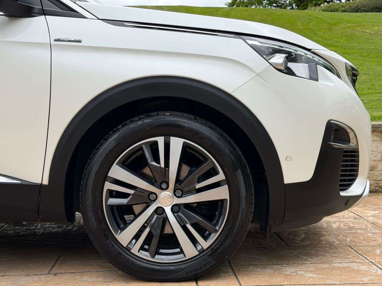 2017 PEUGEOT 3008 2017 PEUGEOT 3008