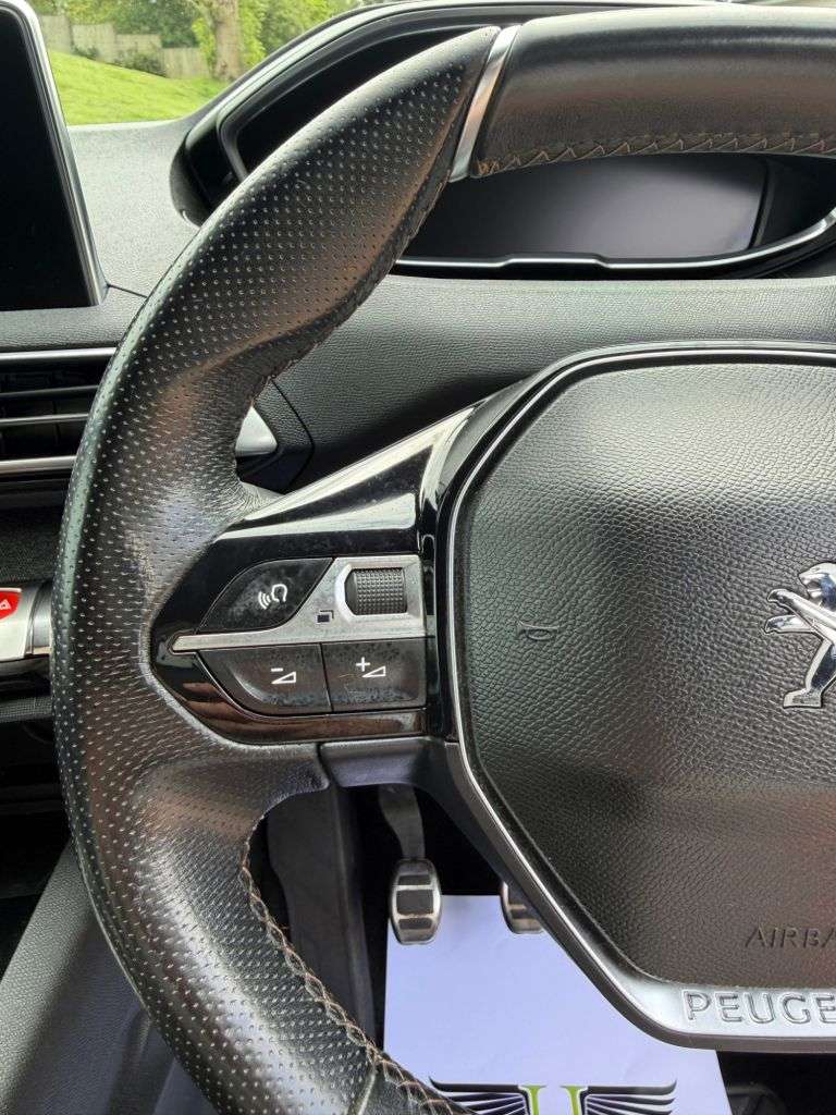 2017 PEUGEOT 3008 2017 PEUGEOT 3008