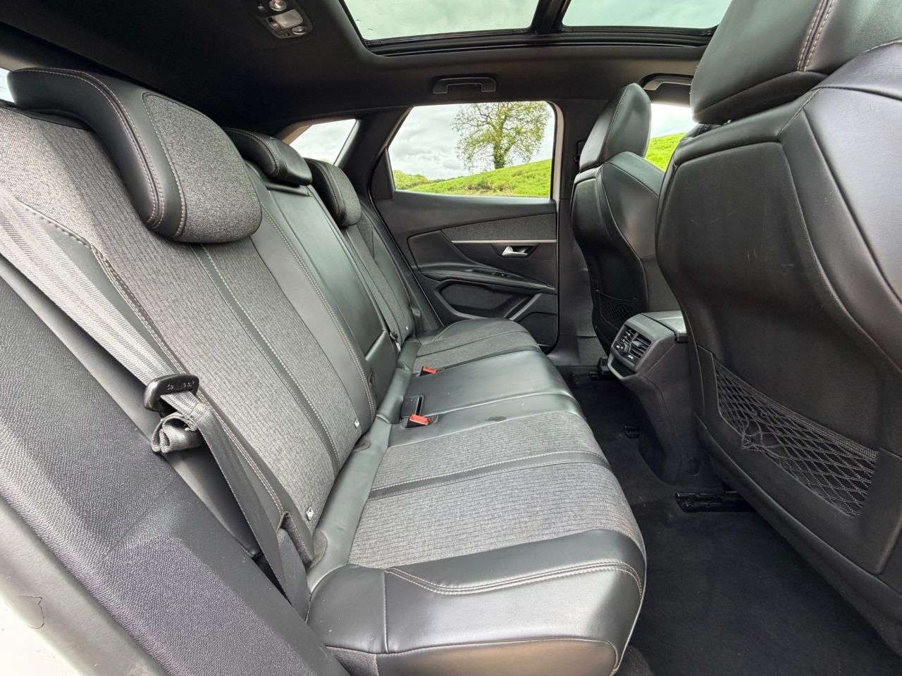 2017 PEUGEOT 3008 2017 PEUGEOT 3008