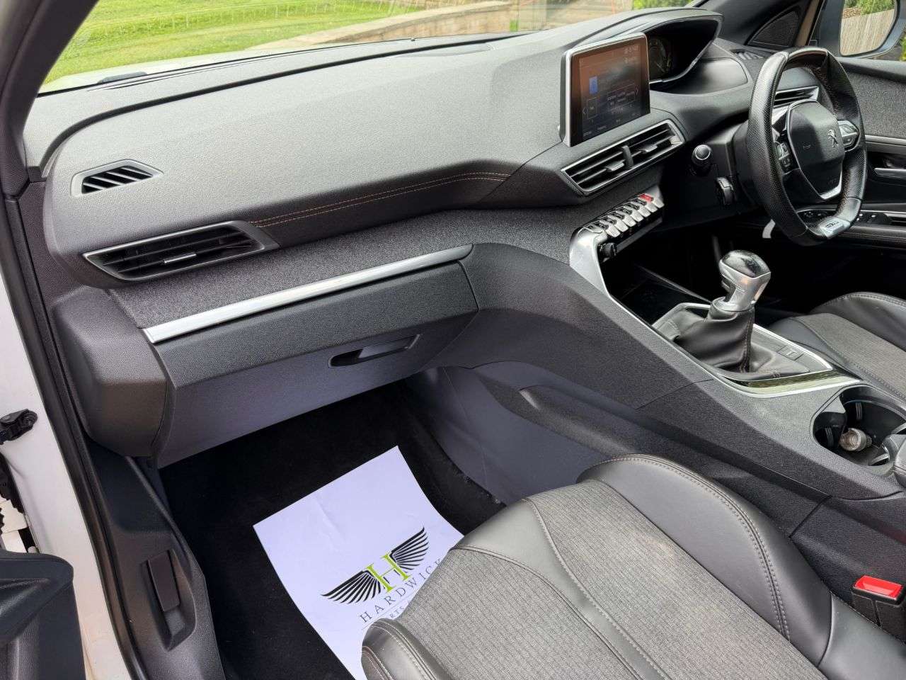 2017 PEUGEOT 3008 2017 PEUGEOT 3008