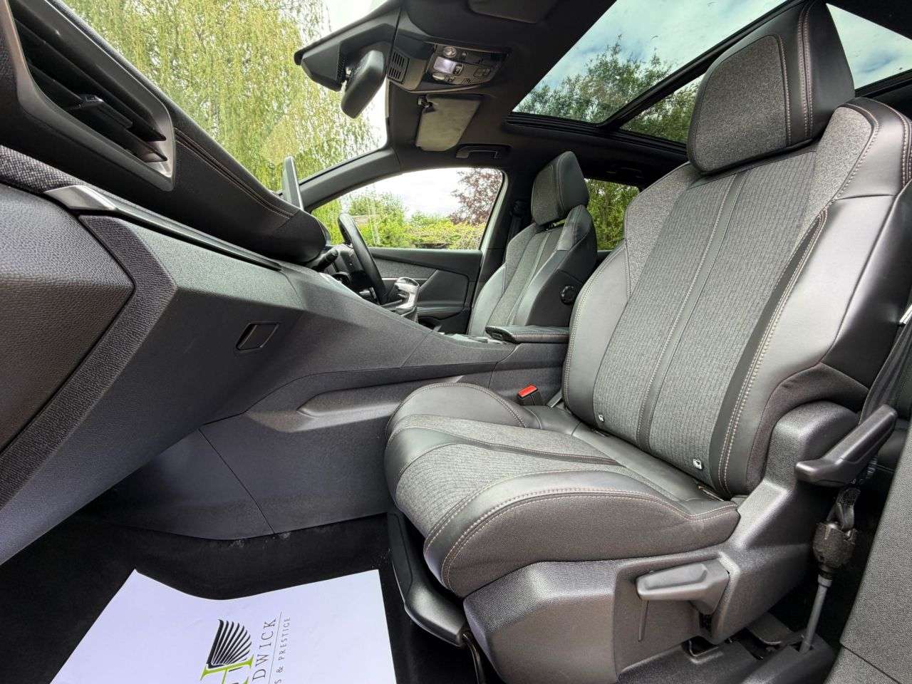 2017 PEUGEOT 3008 2017 PEUGEOT 3008