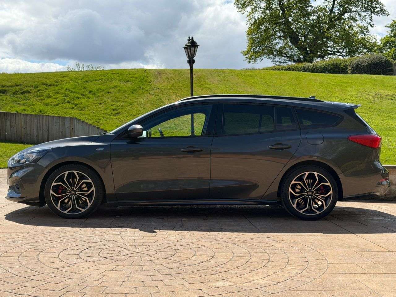 A 2020 FORD FOCUS 1.5 EcoBlue ST-Line X Estate 5dr Diesel Auto Euro 6 (s/s) (120 ps) SERVICE A 2020 FORD FOCUS 1.5 EcoBlue ST-Line X Estate 5dr Diesel Auto Euro 6 (s/s) (120 ps) SERVICE