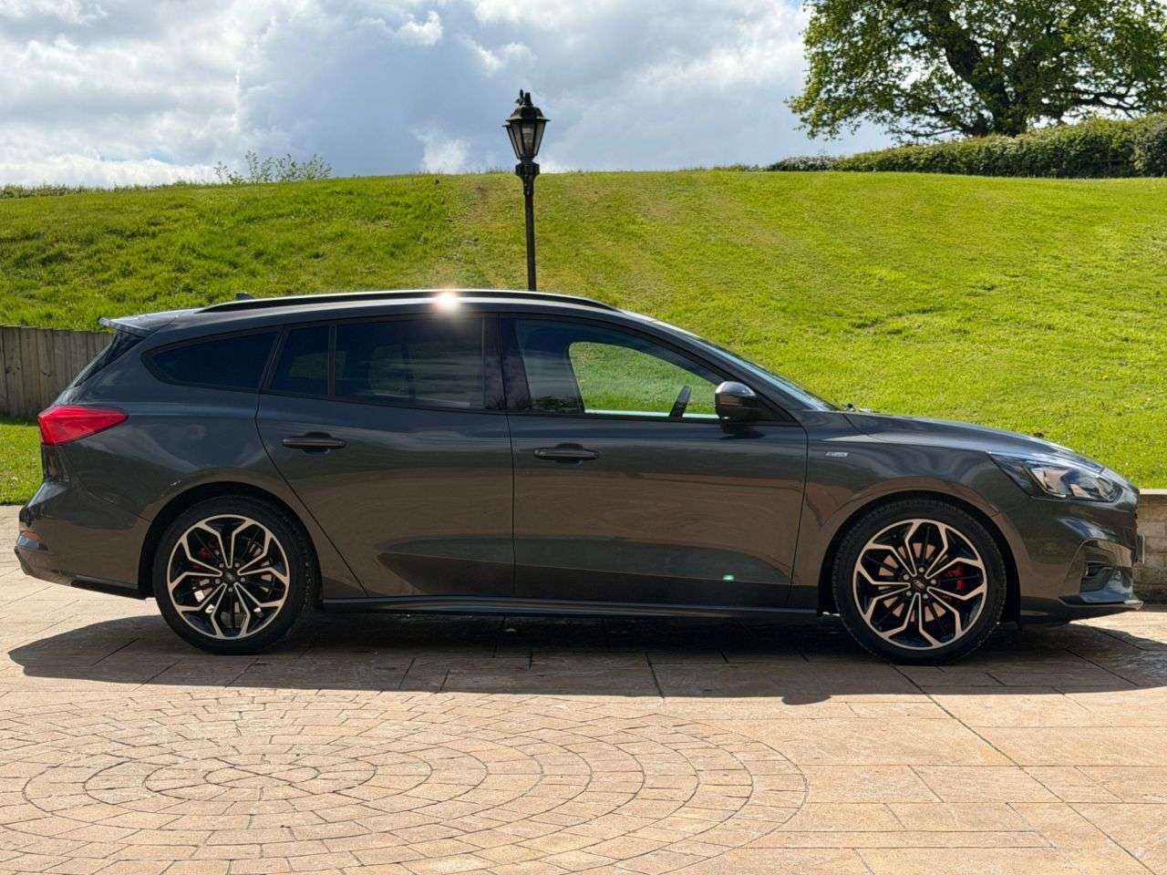 A 2020 FORD FOCUS 1.5 EcoBlue ST-Line X Estate 5dr Diesel Auto Euro 6 (s/s) (120 ps) SERVICE A 2020 FORD FOCUS 1.5 EcoBlue ST-Line X Estate 5dr Diesel Auto Euro 6 (s/s) (120 ps) SERVICE