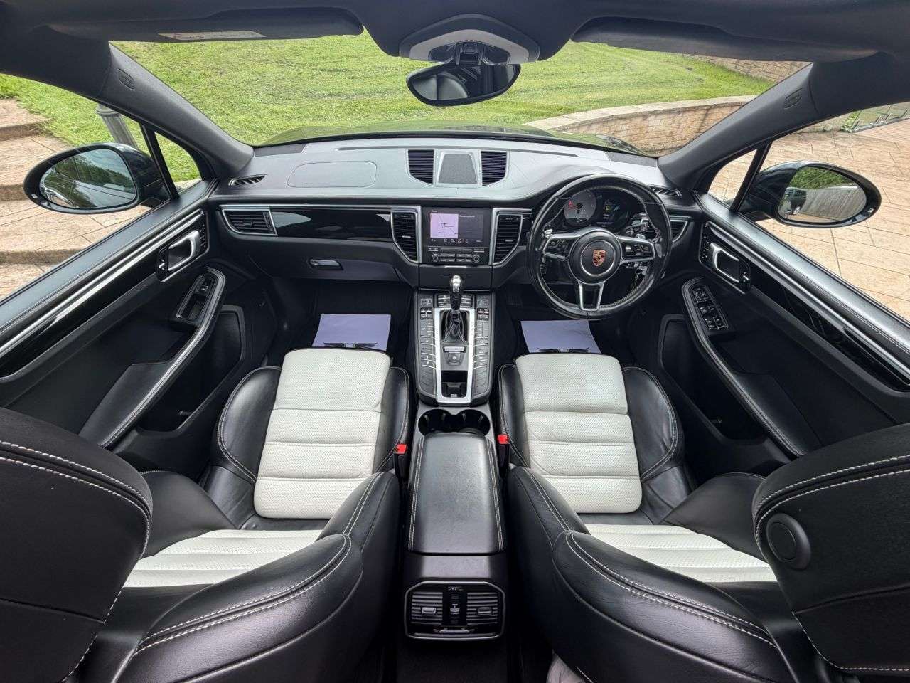 2017 PORSCHE MACAN 2017 PORSCHE MACAN