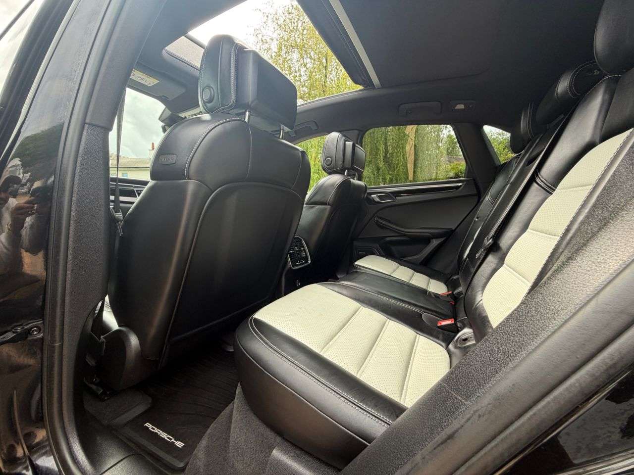 2017 PORSCHE MACAN 2017 PORSCHE MACAN