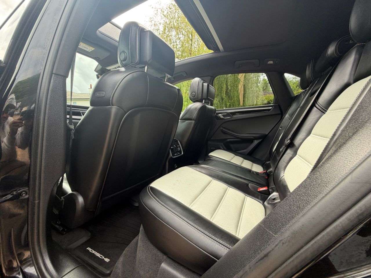 2017 PORSCHE MACAN 2017 PORSCHE MACAN
