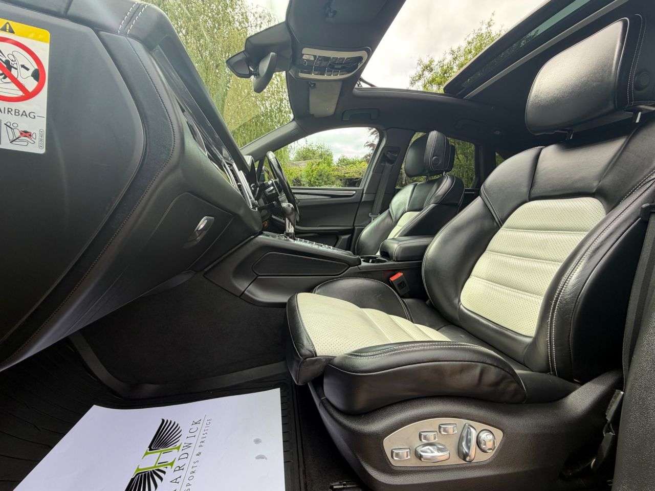 2017 PORSCHE MACAN 2017 PORSCHE MACAN