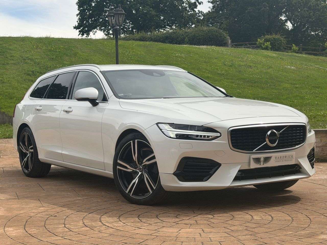 A 2018 VOLVO V90 2.0h T8 Twin Engine 10.4kWh R-Design Pro Estate 5dr Petrol Plug-in Hybrid A A 2018 VOLVO V90 2.0h T8 Twin Engine 10.4kWh R-Design Pro Estate 5dr Petrol Plug-in Hybrid A