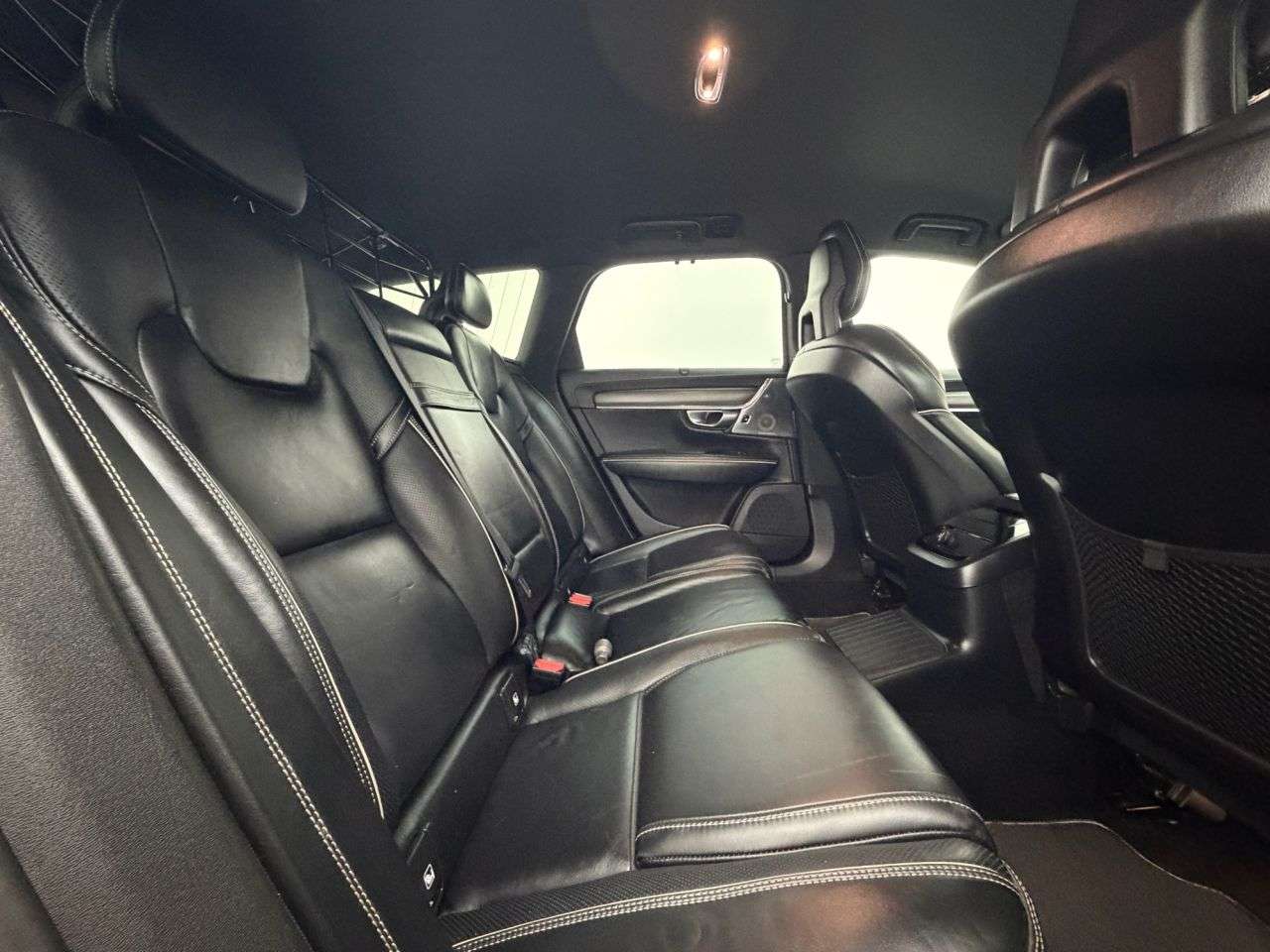 2018 VOLVO V90 2018 VOLVO V90