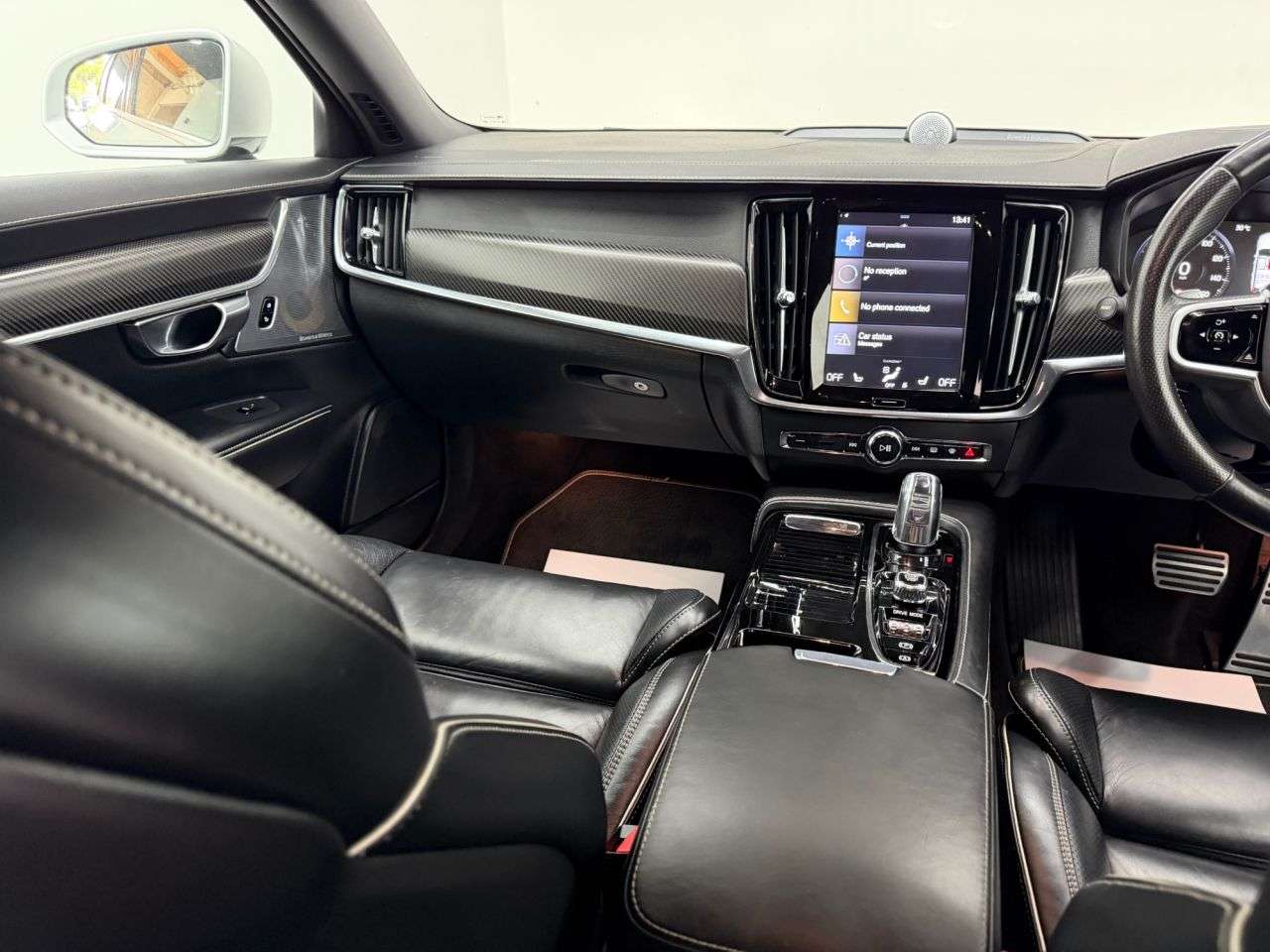 2018 VOLVO V90 2018 VOLVO V90