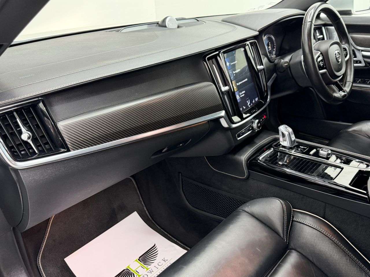 2018 VOLVO V90 2018 VOLVO V90