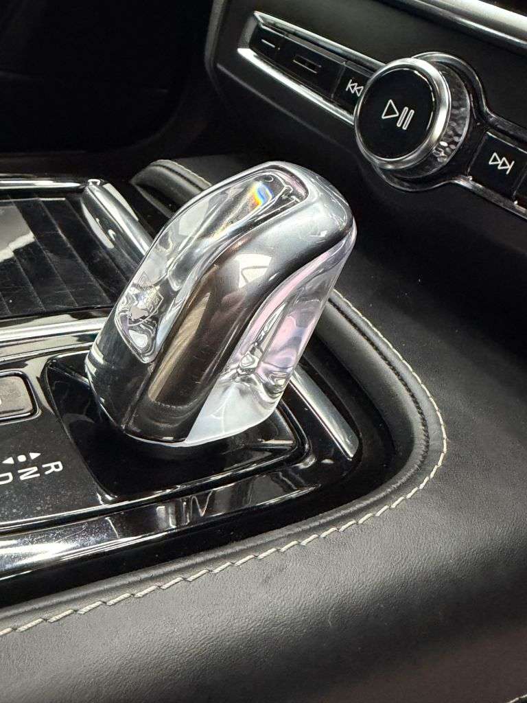2018 VOLVO V90 2018 VOLVO V90