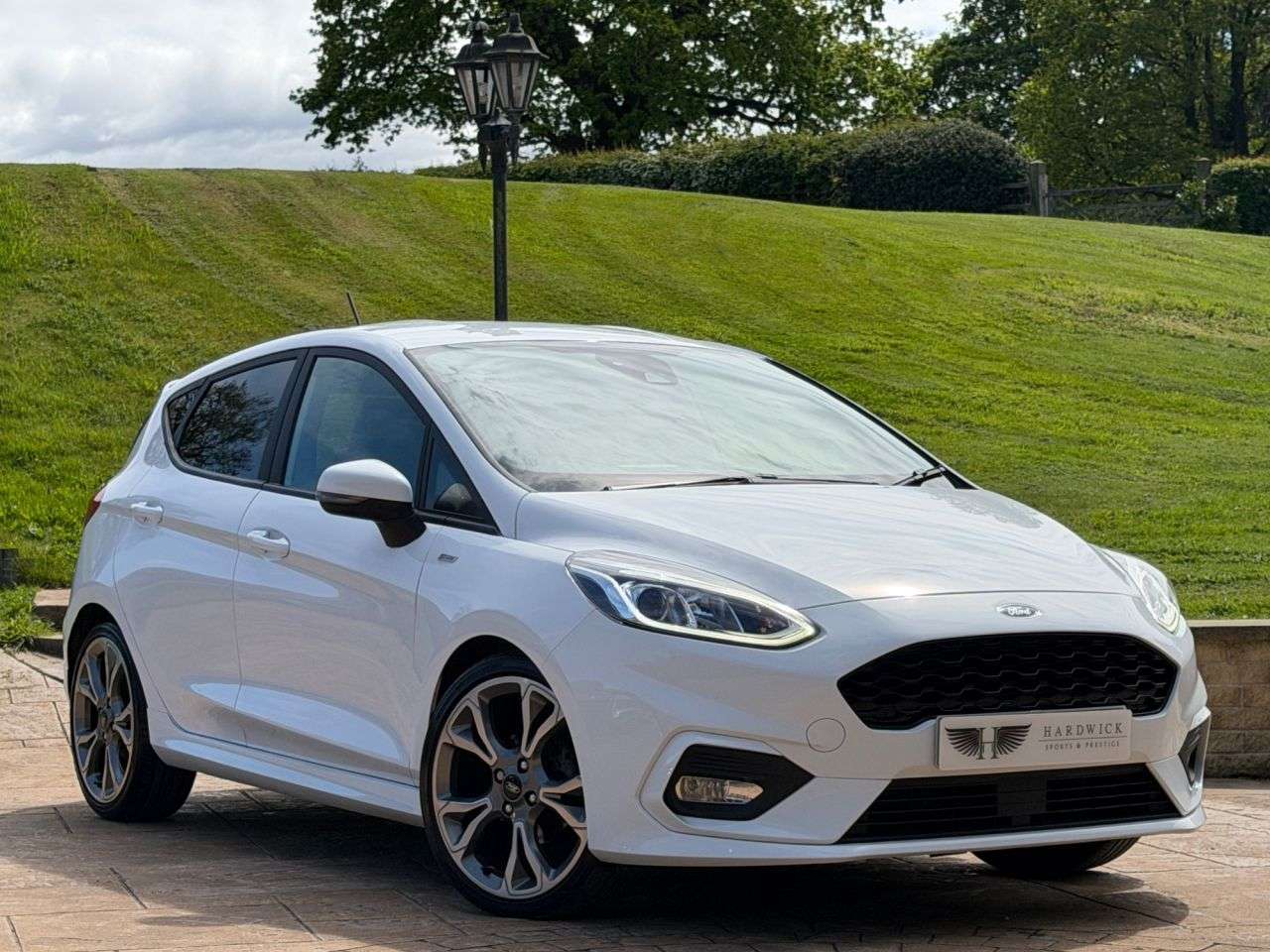 A 2020 FORD FIESTA 1.0T EcoBoost MHEV ST-Line X Edition Hatchback 5dr Petrol Manual Euro 6 (s/ A 2020 FORD FIESTA 1.0T EcoBoost MHEV ST-Line X Edition Hatchback 5dr Petrol Manual Euro 6 (s/