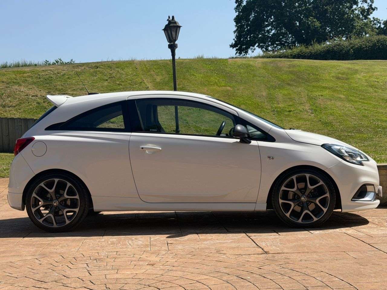 A 2016 VAUXHALL CORSA 1.6i Turbo VXR Hatchback 3dr Petrol Manual Euro 6 (205 ps) SERVICED ON SALE A 2016 VAUXHALL CORSA 1.6i Turbo VXR Hatchback 3dr Petrol Manual Euro 6 (205 ps) SERVICED ON SALE
