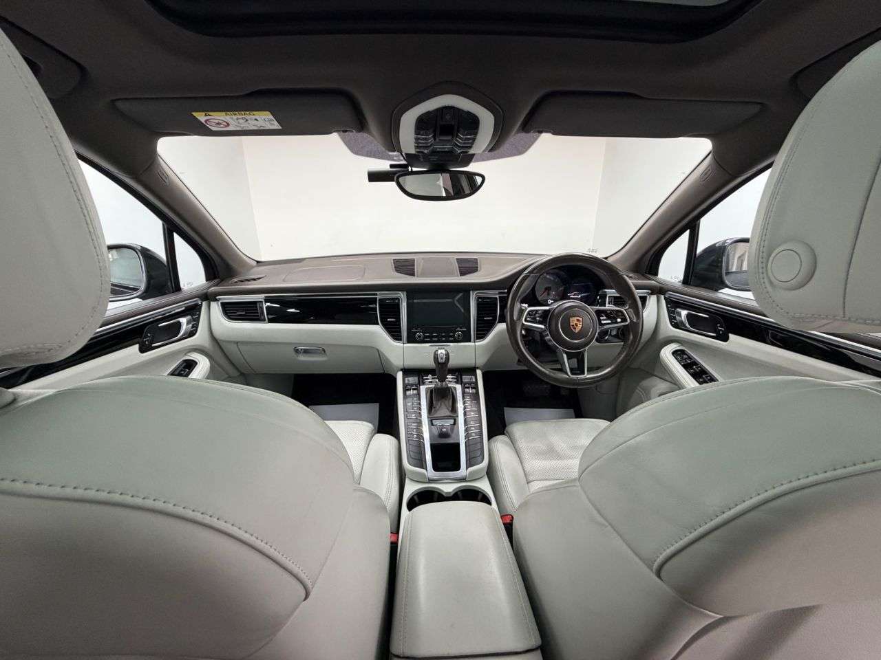 2017 PORSCHE MACAN 2017 PORSCHE MACAN