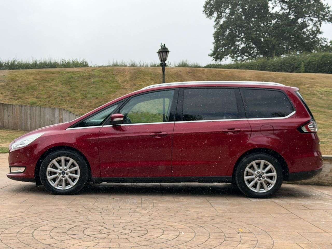 A 2017 FORD GALAXY 2.0 TDCi Titanium X MPV 5dr Diesel Powershift Euro 6 (s/s) (180 ps) 2017 RE A 2017 FORD GALAXY 2.0 TDCi Titanium X MPV 5dr Diesel Powershift Euro 6 (s/s) (180 ps) 2017 RE