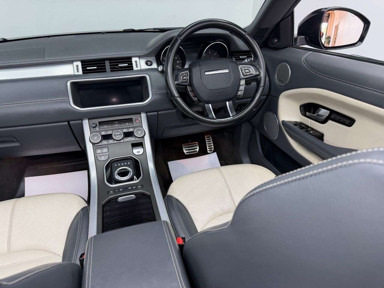 2017 LAND ROVER RANGE ROVER EVOQUE 2017 LAND ROVER RANGE ROVER EVOQUE
