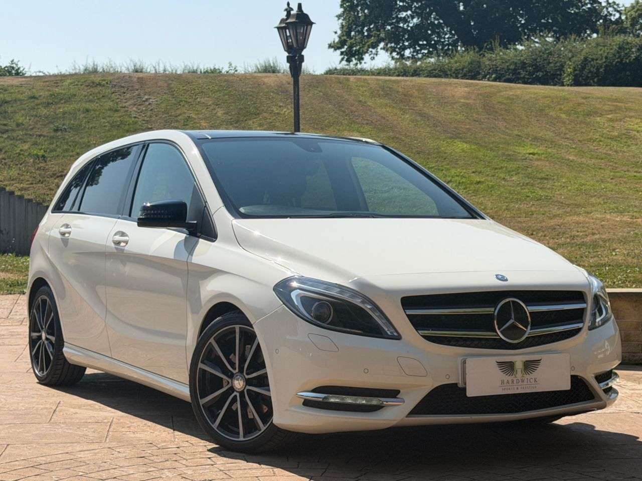 A 2014 MERCEDES-BENZ B CLASS 2.0 B220 Sport MPV 5dr Petrol 7G-DCT 4MATIC Euro 6 (s/s) (184 ps) FULL MERC A 2014 MERCEDES-BENZ B CLASS 2.0 B220 Sport MPV 5dr Petrol 7G-DCT 4MATIC Euro 6 (s/s) (184 ps) FULL MERC