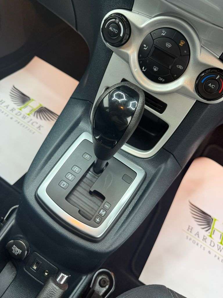 2011 FORD FIESTA 2011 FORD FIESTA