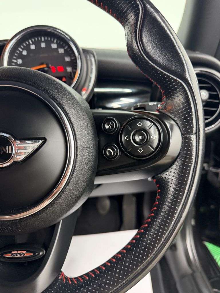 2018 MINI HATCH 2018 MINI HATCH