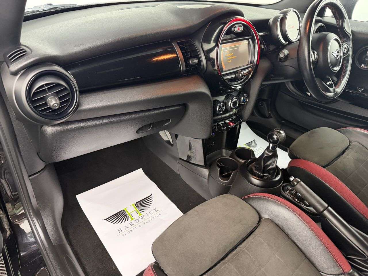 2018 MINI HATCH 2018 MINI HATCH