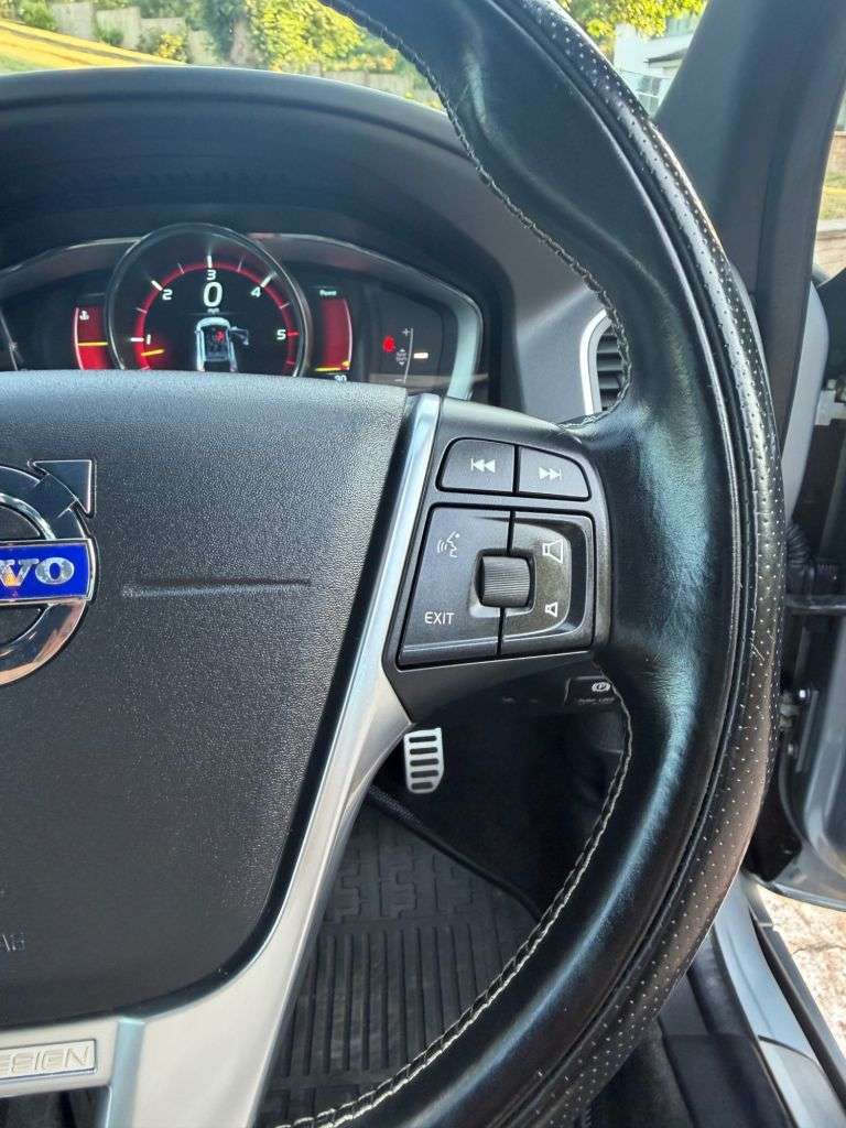 2014 VOLVO XC60 2014 VOLVO XC60