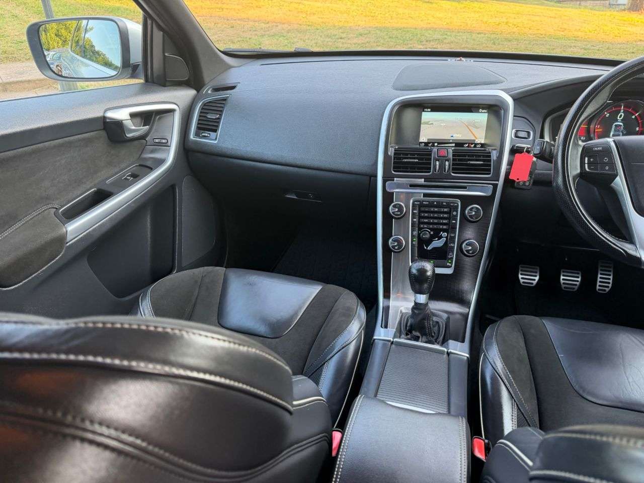 2014 VOLVO XC60 2014 VOLVO XC60