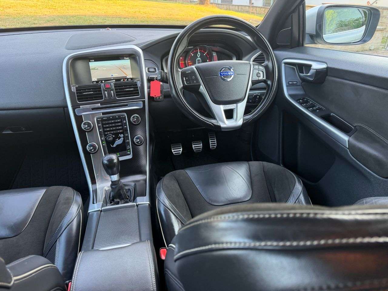 2014 VOLVO XC60 2014 VOLVO XC60