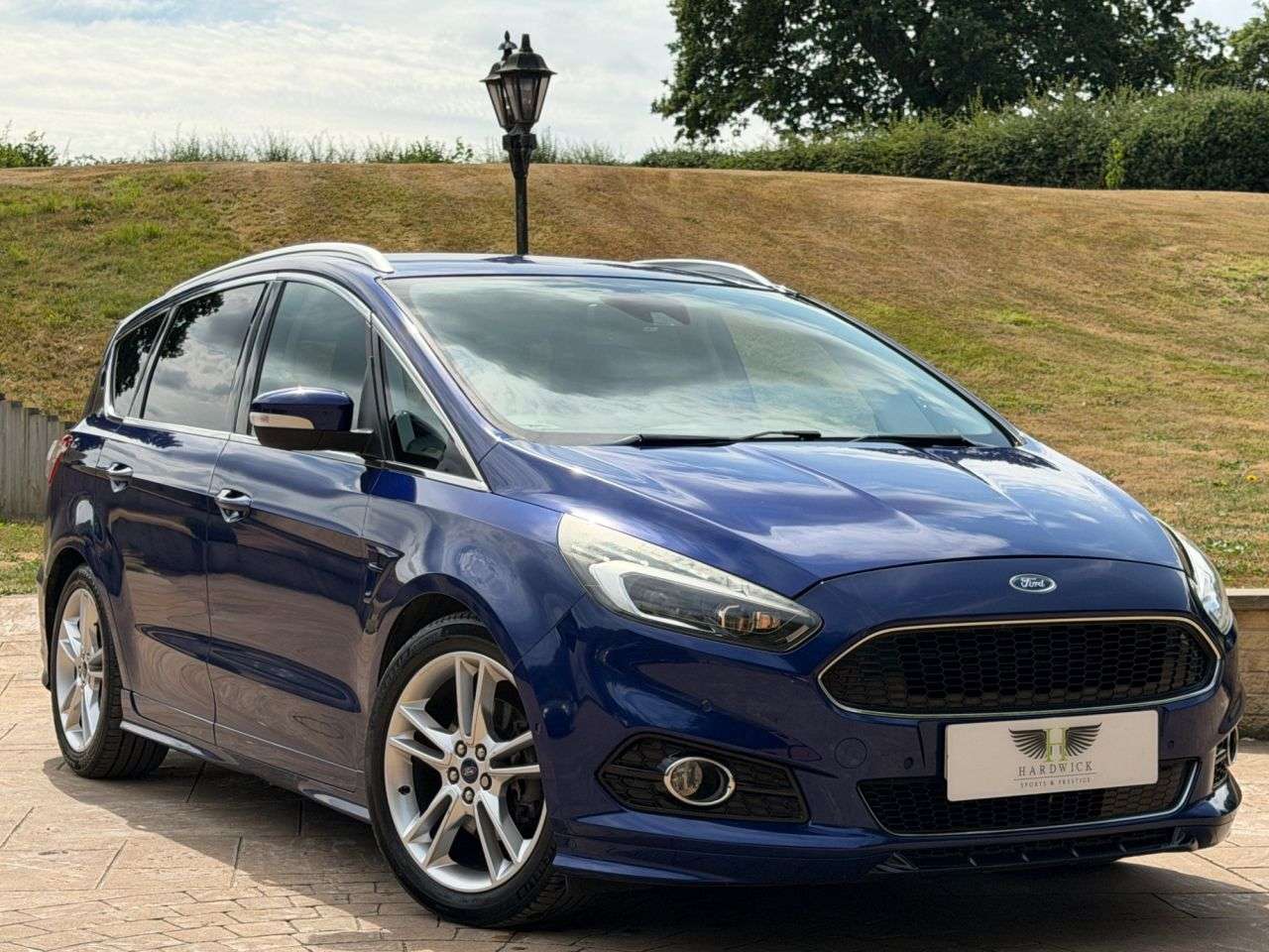 A 2016 FORD S-MAX 2.0 TDCi Titanium Sport MPV 5dr Diesel Powershift Euro 6 (s/s) (210 ps) 12 A 2016 FORD S-MAX 2.0 TDCi Titanium Sport MPV 5dr Diesel Powershift Euro 6 (s/s) (210 ps) 12