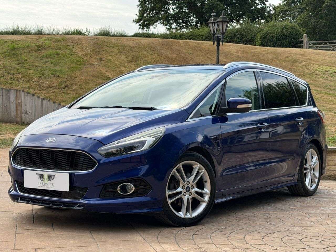 A 2016 FORD S-MAX 2.0 TDCi Titanium Sport MPV 5dr Diesel Powershift Euro 6 (s/s) (210 ps) 12 A 2016 FORD S-MAX 2.0 TDCi Titanium Sport MPV 5dr Diesel Powershift Euro 6 (s/s) (210 ps) 12