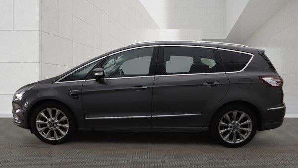 A 2017 FORD S-MAX 2.0 TDCi Vignale MPV 5dr Diesel Powershift Euro 6 (s/s) (180 ps) TOP OF THE A 2017 FORD S-MAX 2.0 TDCi Vignale MPV 5dr Diesel Powershift Euro 6 (s/s) (180 ps) TOP OF THE