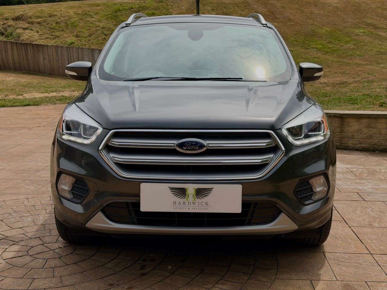 A 2017 FORD KUGA 2.0 TDCi Titanium SUV 5dr Diesel Powershift AWD Euro 6 (s/s) (180 ps) GREAT A 2017 FORD KUGA 2.0 TDCi Titanium SUV 5dr Diesel Powershift AWD Euro 6 (s/s) (180 ps) GREAT