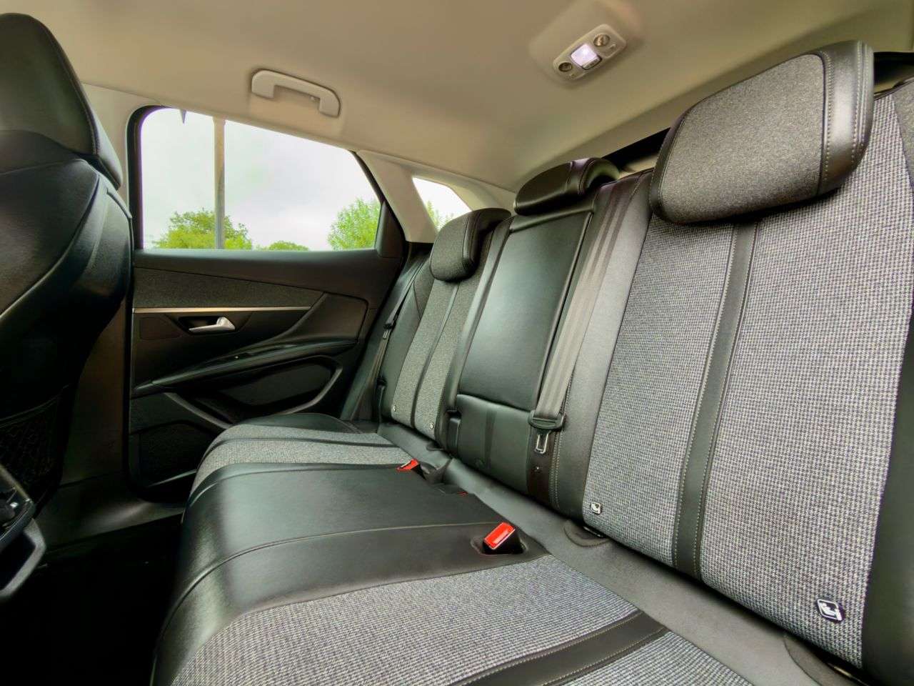 2018 PEUGEOT 3008 2018 PEUGEOT 3008
