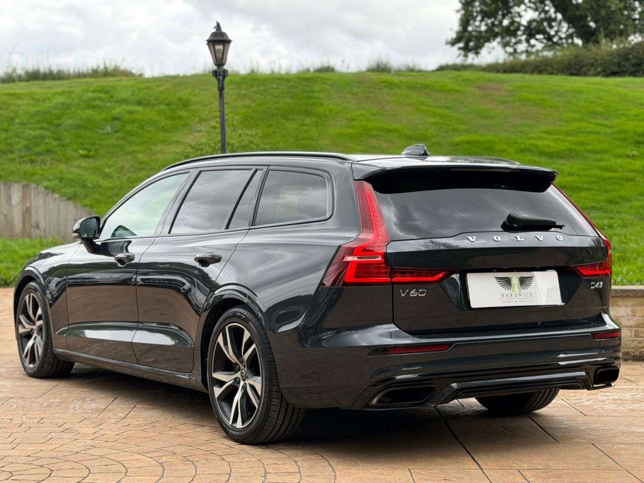 2019 VOLVO V60 2019 VOLVO V60