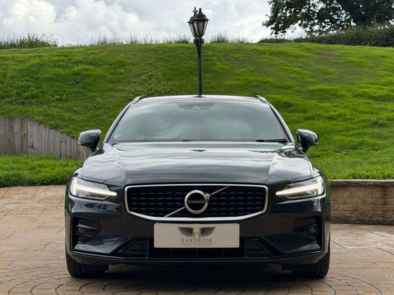 2019 VOLVO V60 2019 VOLVO V60