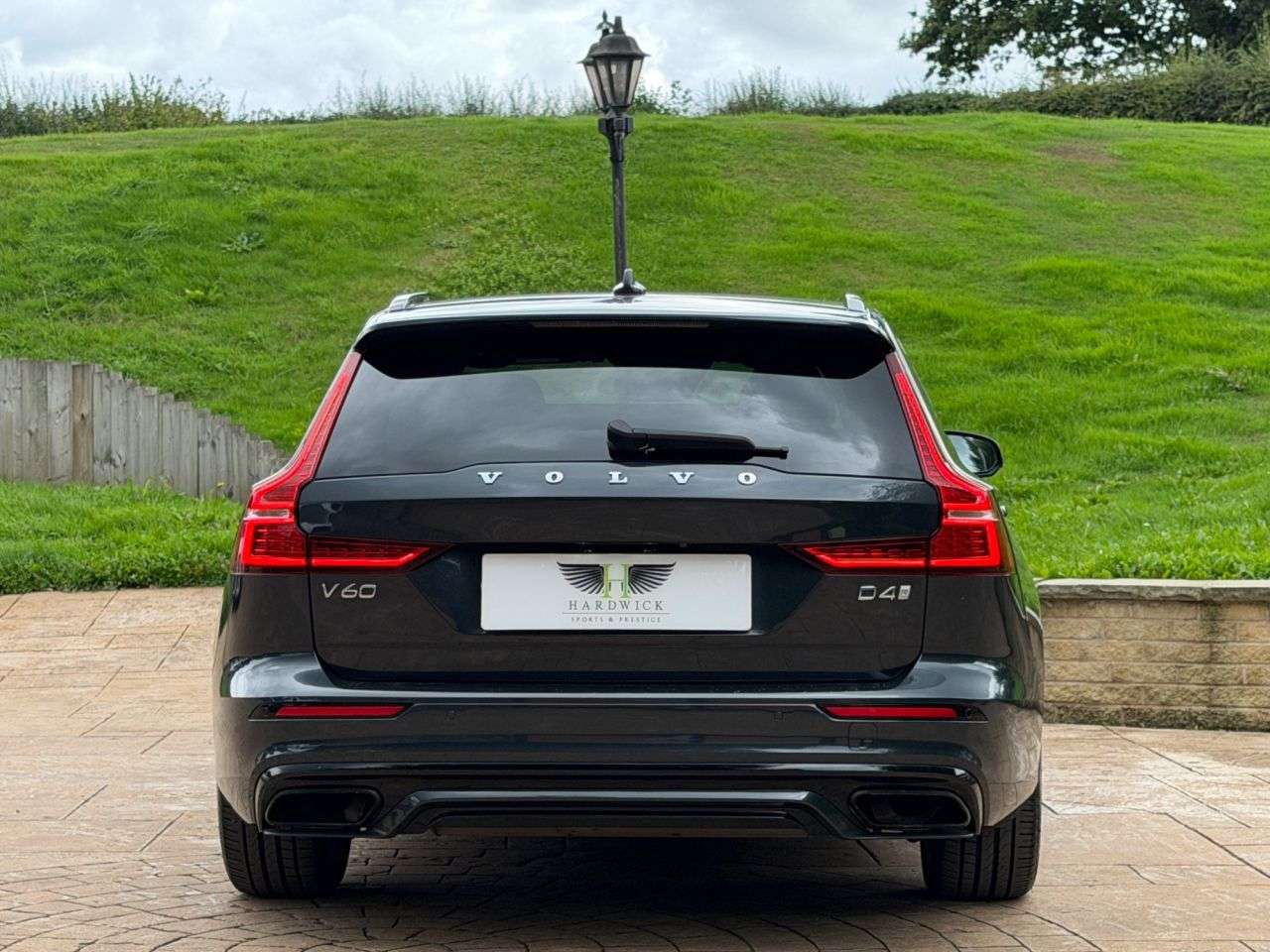 2019 VOLVO V60 2019 VOLVO V60