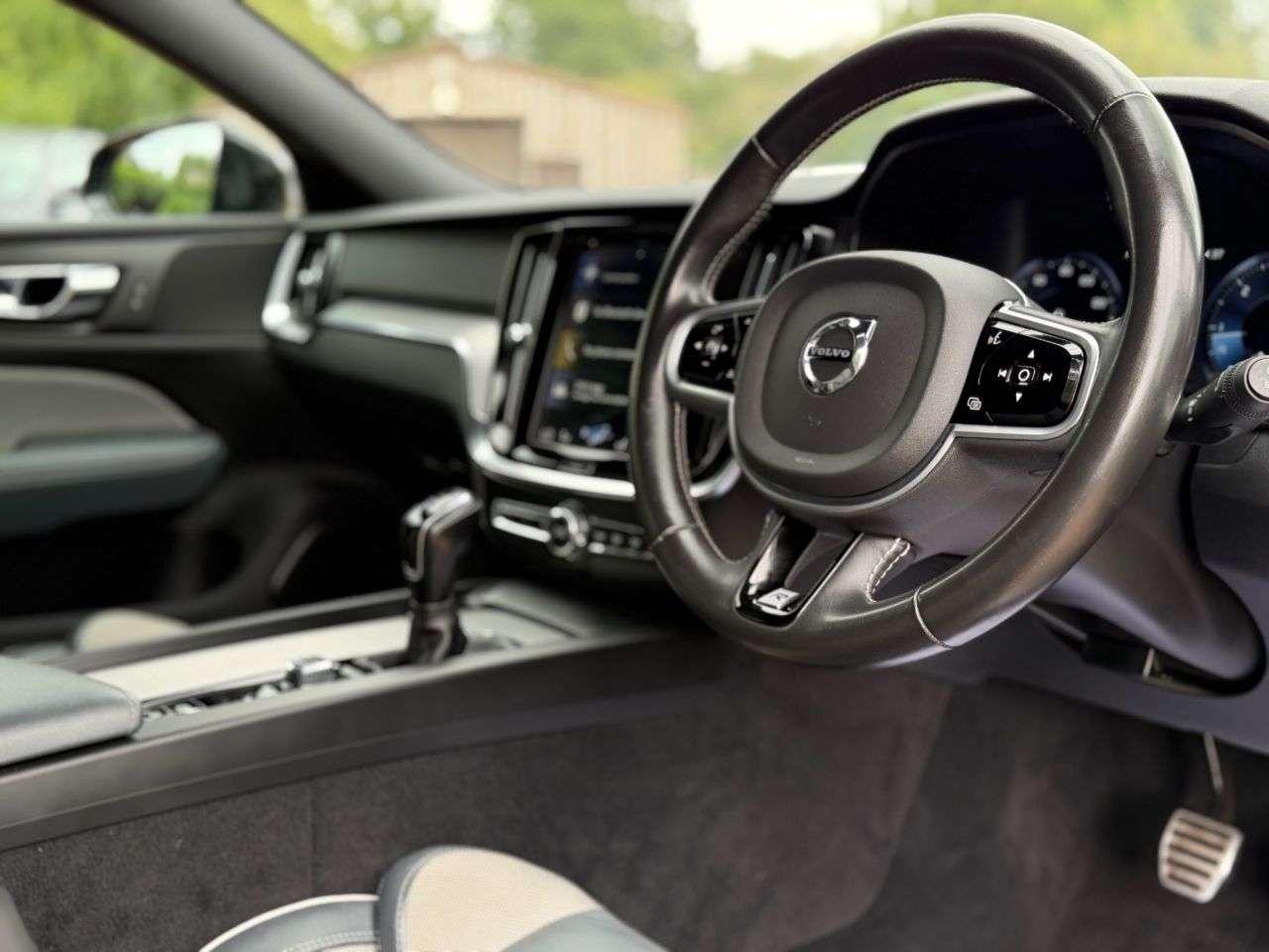 2019 VOLVO V60 2019 VOLVO V60