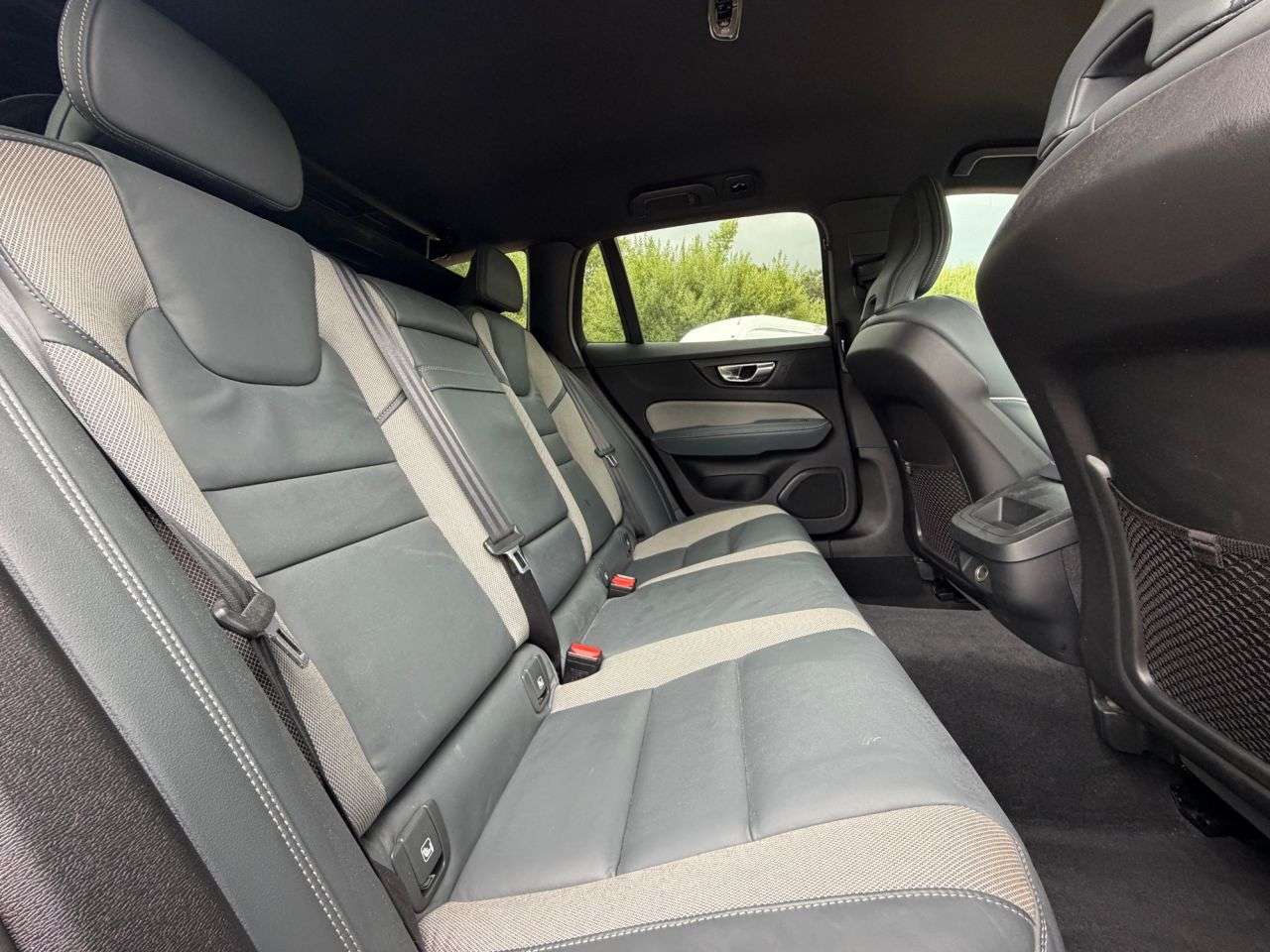 2019 VOLVO V60 2019 VOLVO V60