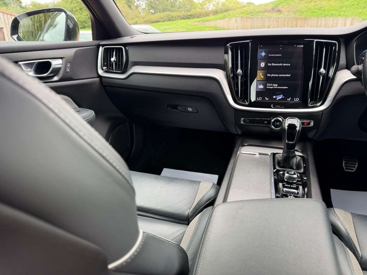 2019 VOLVO V60 2019 VOLVO V60