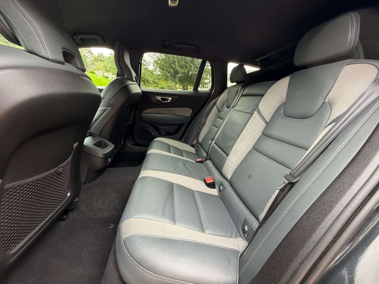 2019 VOLVO V60 2019 VOLVO V60