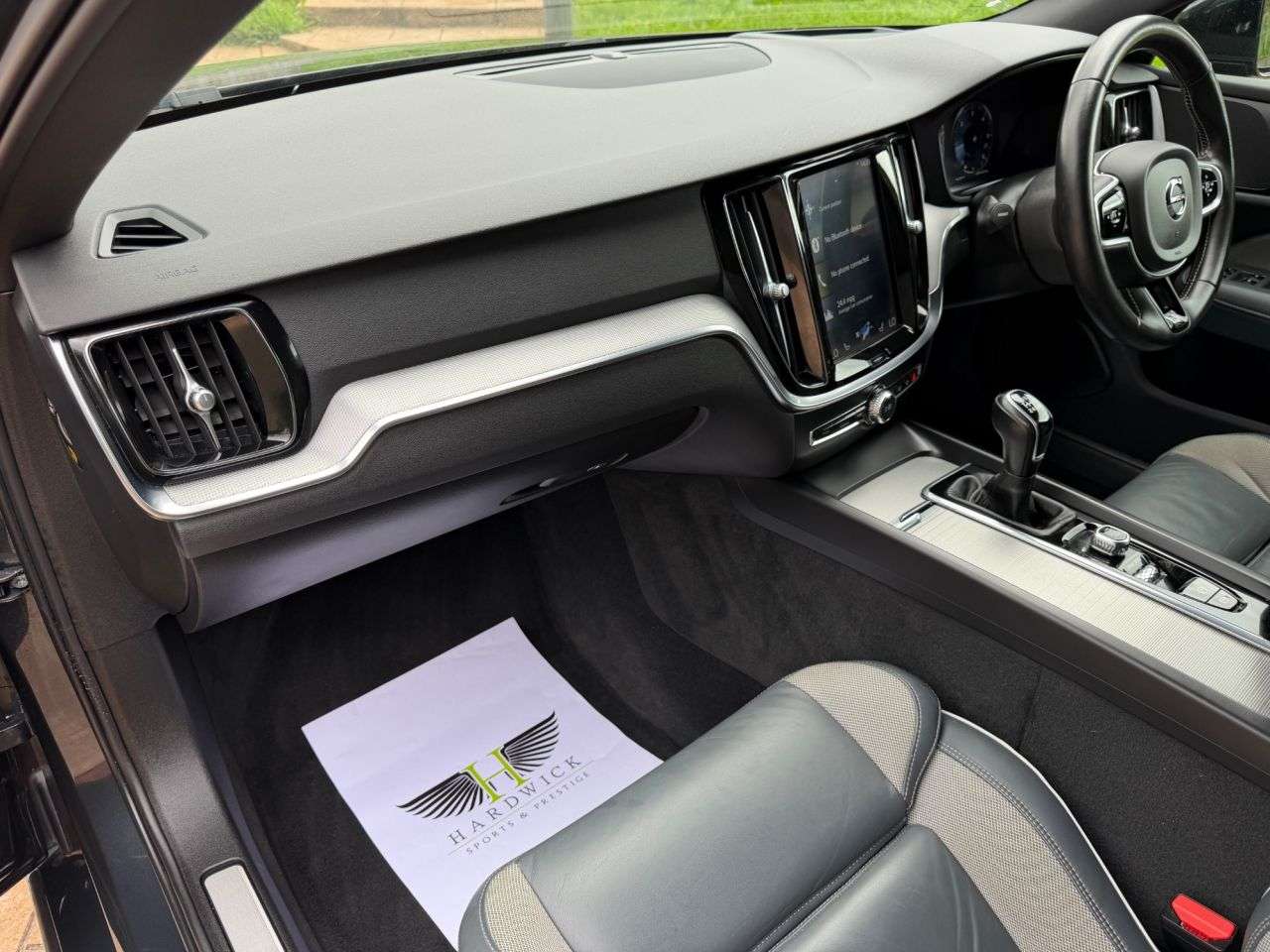 2019 VOLVO V60 2019 VOLVO V60