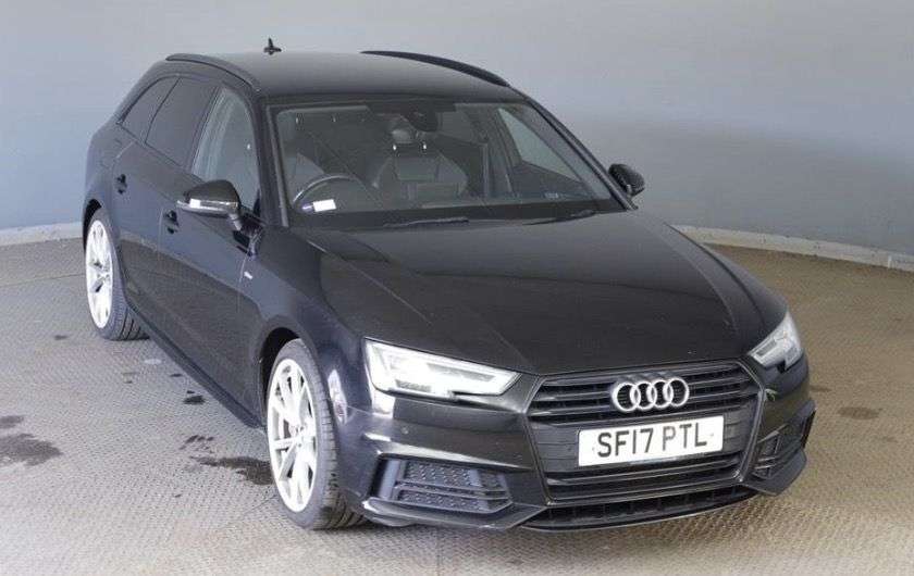 A 2017 AUDI A4 AVANT 2.0 TDI ultra S line Estate 5dr Diesel S Tronic Euro 6 (s/s) (190 ps) UKLEZ A 2017 AUDI A4 AVANT 2.0 TDI ultra S line Estate 5dr Diesel S Tronic Euro 6 (s/s) (190 ps) UKLEZ