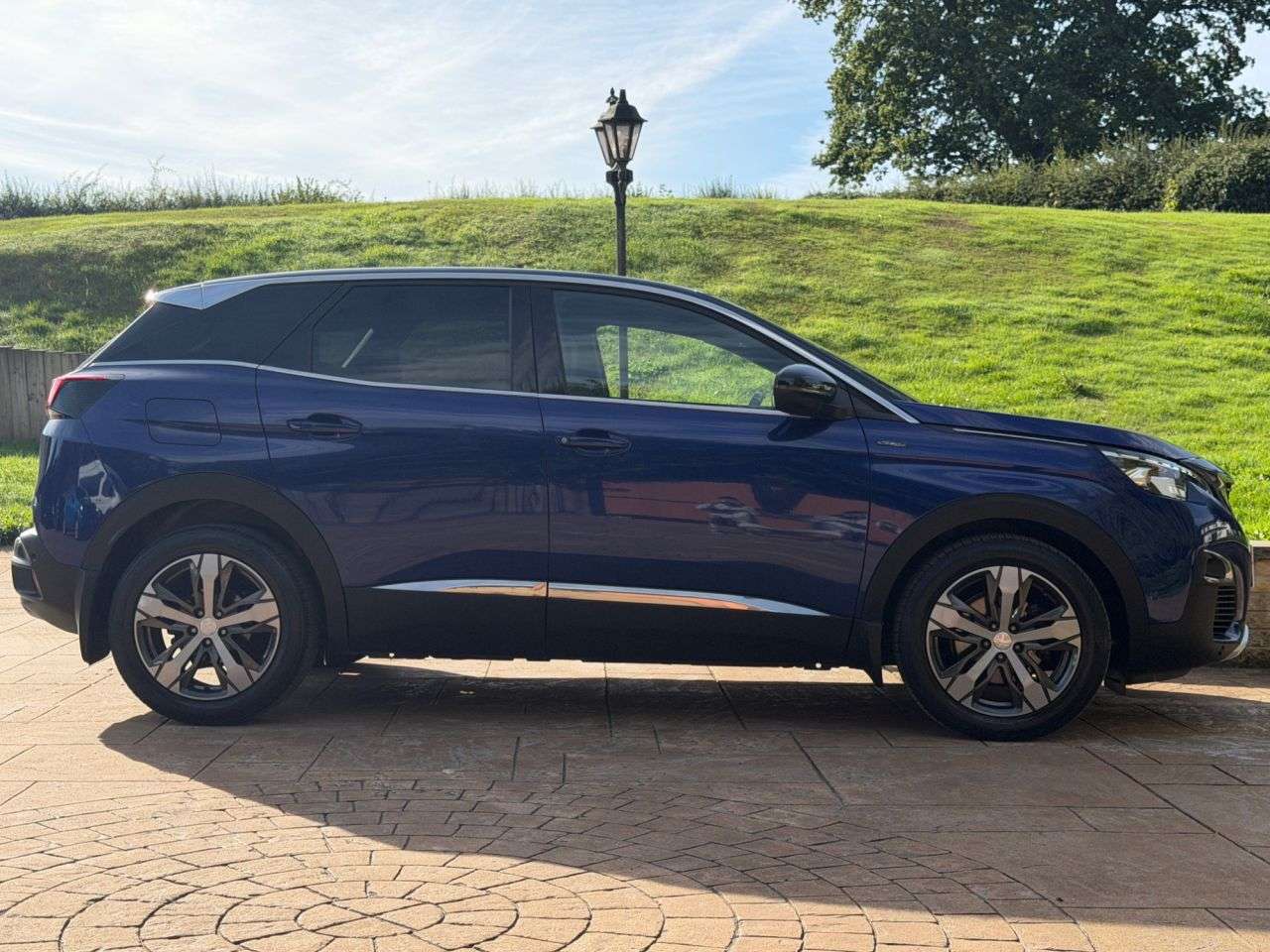 A 2017 PEUGEOT 3008 1.2 PureTech GT Line SUV 5dr Petrol Manual Euro 6 (s/s) (130 ps) COMPREHENS A 2017 PEUGEOT 3008 1.2 PureTech GT Line SUV 5dr Petrol Manual Euro 6 (s/s) (130 ps) COMPREHENS