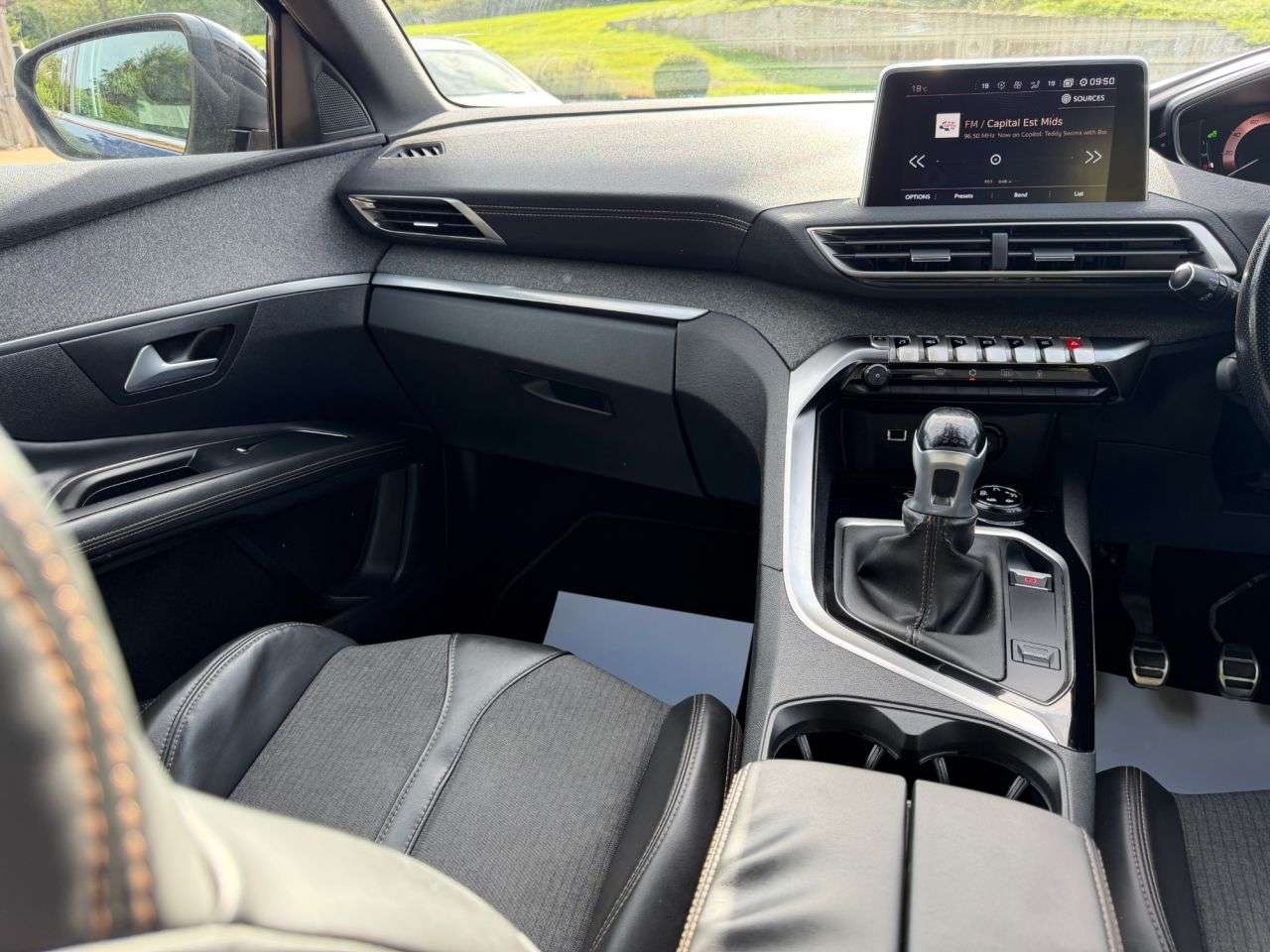 2017 PEUGEOT 3008 2017 PEUGEOT 3008