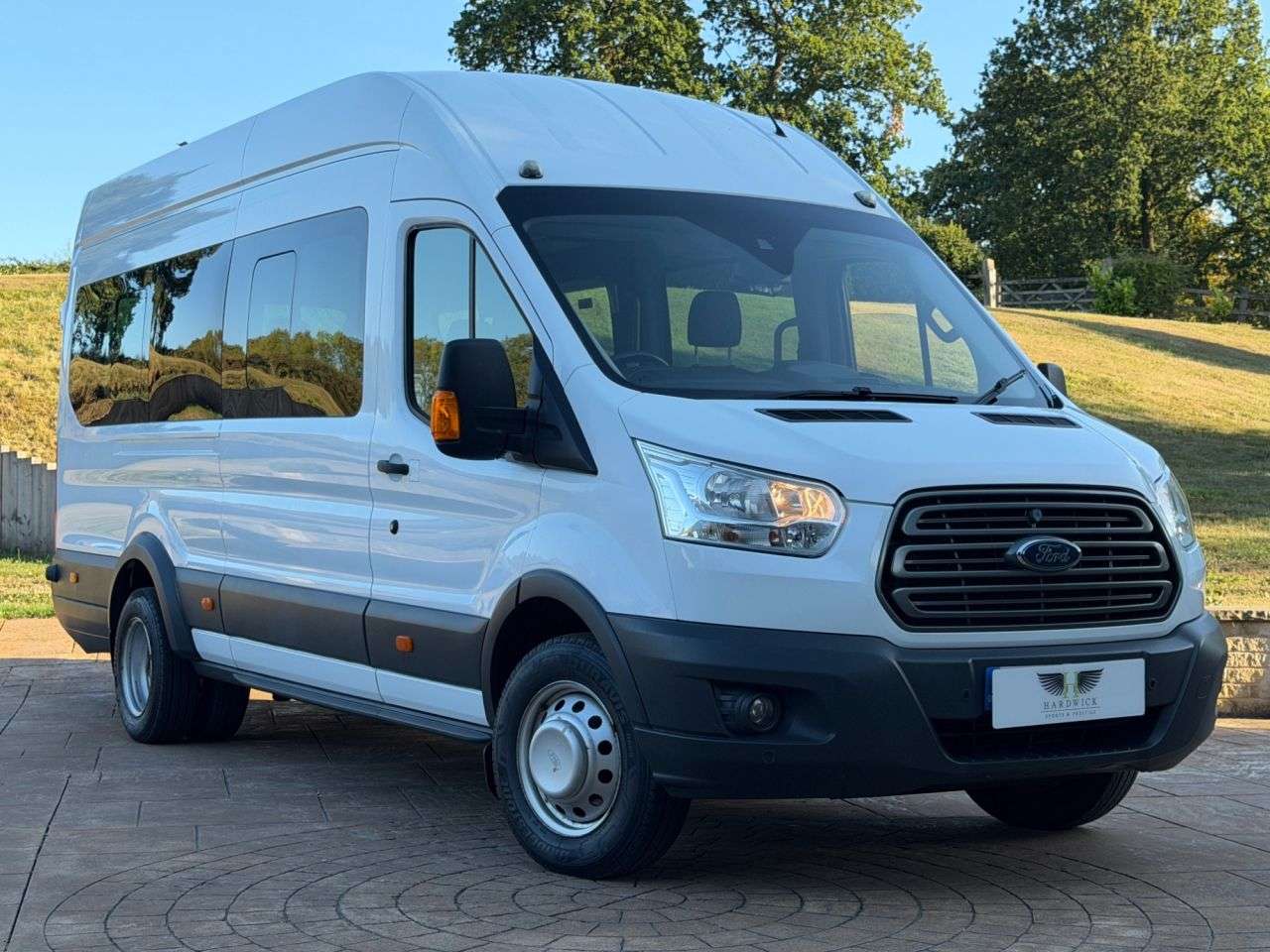 A 2017 FORD TRANSIT 2.2 TDCi 460 HDT Trend Minibus 5dr Diesel Manual L4 H3 (18 seats) (196 g/km A 2017 FORD TRANSIT 2.2 TDCi 460 HDT Trend Minibus 5dr Diesel Manual L4 H3 (18 seats) (196 g/km