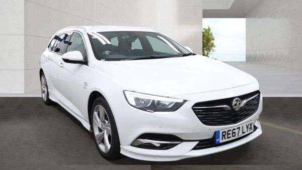 A 2017 VAUXHALL INSIGNIA 2.0 Turbo D BlueInjection SRi VX Line Nav Sports Tourer 5dr Diesel Manual E A 2017 VAUXHALL INSIGNIA 2.0 Turbo D BlueInjection SRi VX Line Nav Sports Tourer 5dr Diesel Manual E