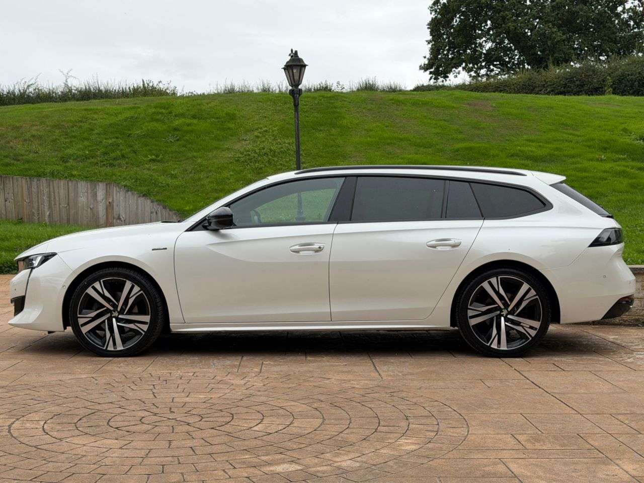 A 2019 PEUGEOT 508 SW 1.5 BlueHDi GT Line Estate 5dr Diesel EAT Euro 6 (s/s) (130 ps) ULEZ - 70 M A 2019 PEUGEOT 508 SW 1.5 BlueHDi GT Line Estate 5dr Diesel EAT Euro 6 (s/s) (130 ps) ULEZ - 70 M