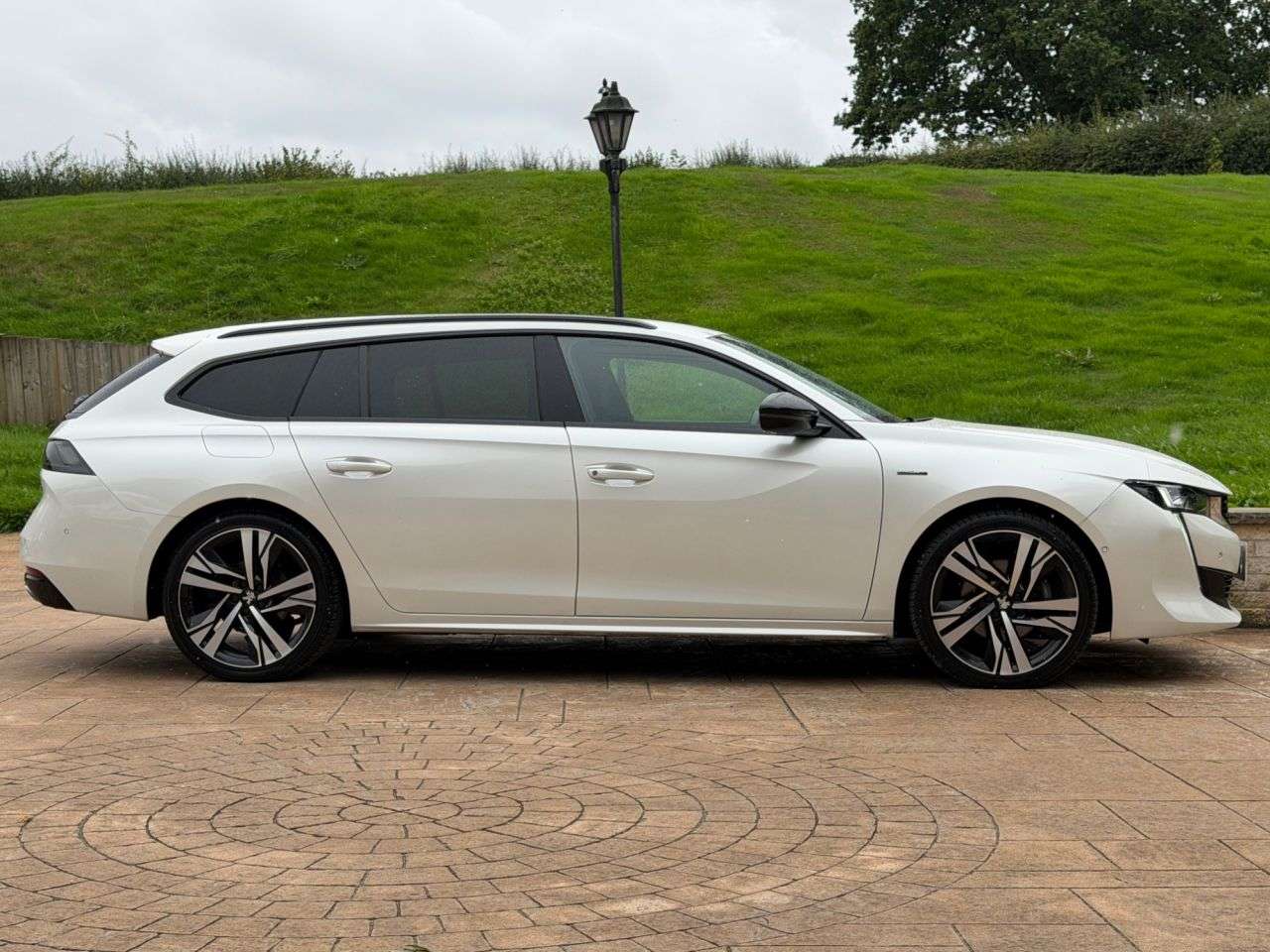 A 2019 PEUGEOT 508 SW 1.5 BlueHDi GT Line Estate 5dr Diesel EAT Euro 6 (s/s) (130 ps) ULEZ - 70 M A 2019 PEUGEOT 508 SW 1.5 BlueHDi GT Line Estate 5dr Diesel EAT Euro 6 (s/s) (130 ps) ULEZ - 70 M